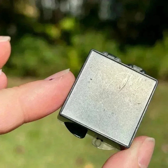 5/$25 Silver pewter cost of arms  military pin 15mm VTG - Picture 5 of 8